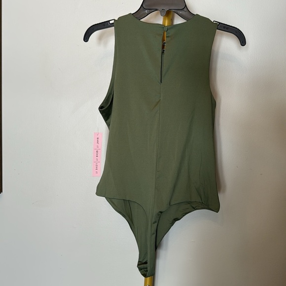 Crave  Fame Women's green Mock Turtleneck Sleeveless Bodysuit Size L - Picture 4 of 10